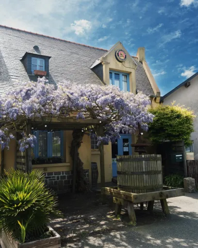 Restaurant convivial avec terrasse extérieure proche de Brest, Brest, Jour de Fête