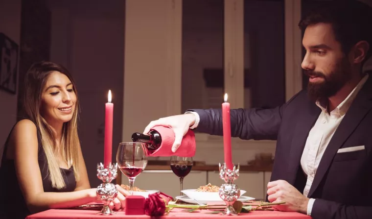 Dîner en amoureux dans un restaurant bistronomique, Brest, Jour de Fête